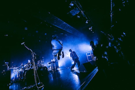 Petit Brabancon「CROSS COUNTER -01-」東京・LIQUIDROOM公演の様子。（Photo by Victor Nomoto - Metacraft）