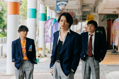 左からTAIKI、RUI、KANON。 ©フジテレビ