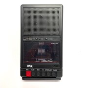 QFX「RETRO-39 Portable Shoebox」