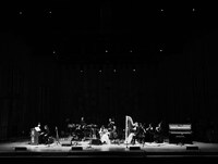 青葉市子「Luminescent Creatures World Tour」Barbican Centre公演の様子。（Photo by Ellie Slorick）