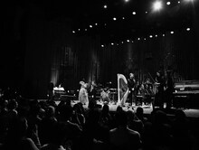 青葉市子「Luminescent Creatures World Tour」Barbican Centre公演の様子。（Photo by Ellie Slorick）