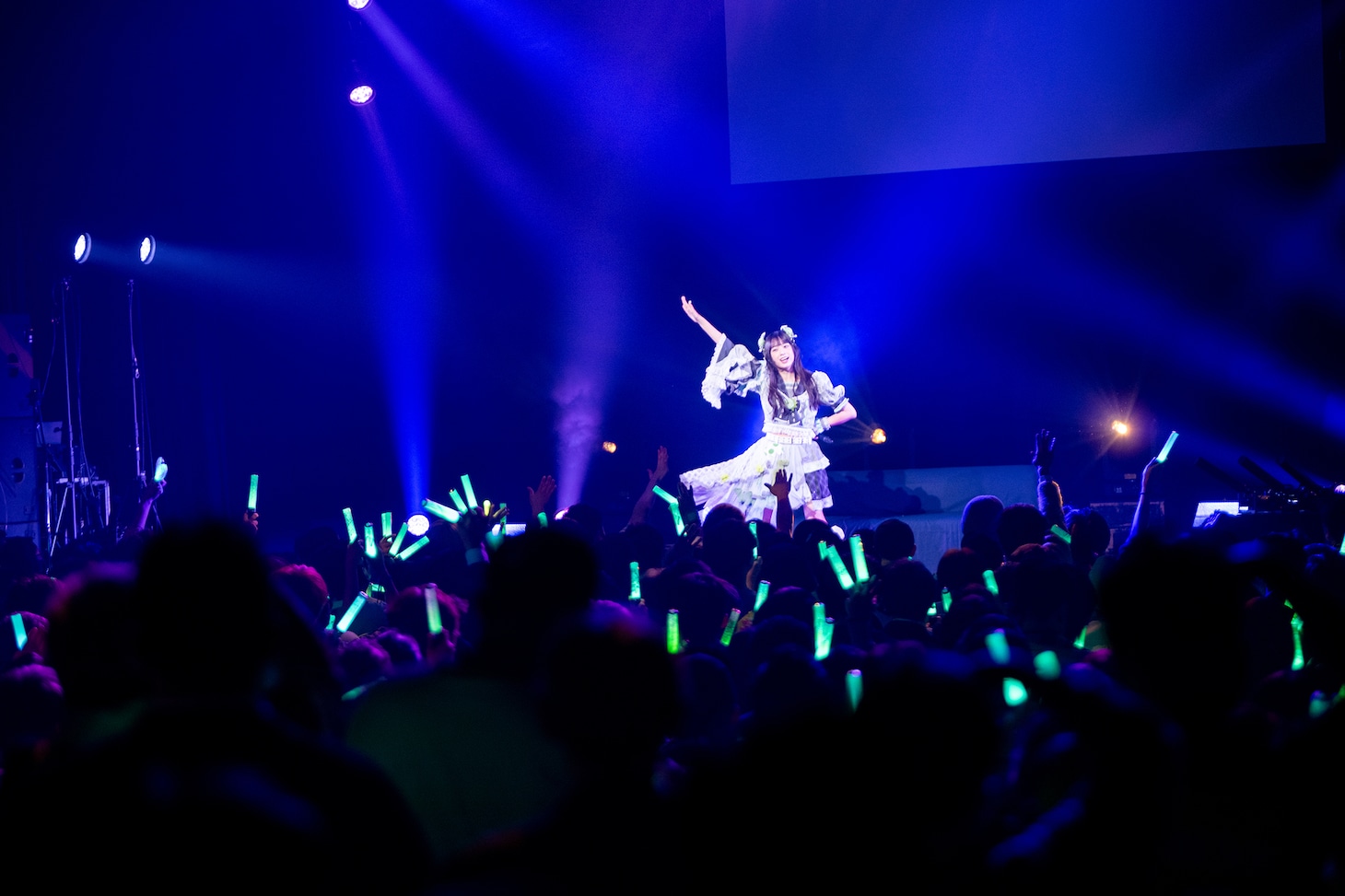 小久保柚乃生誕ソロライブ「炭素。」の様子。