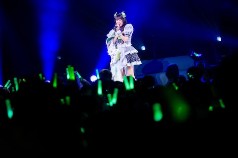 小久保柚乃生誕ソロライブ「炭素。」の様子。