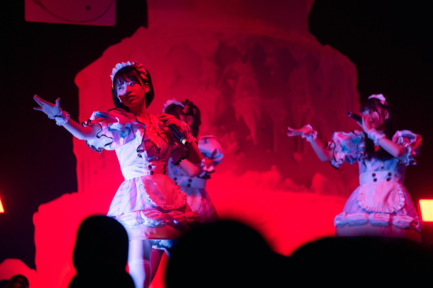 「こみっきゅおん！ONE MAN LIVE 2025 『SWEETS ISLAND』」の様子。（提供：エイジアプロモーション）