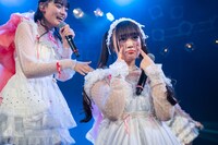 伊達花彩（左）と橘花怜（右）。