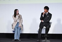 阿部寛（右）が伝えたスクープは永野芽郁（左）の足が速いこと。