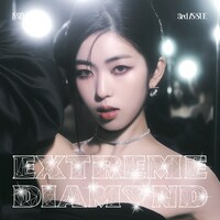 IS:SUE「EXTREME DIAMOND」ファンクラブ限定盤（YUUKI）©︎LAPONE GIRLS