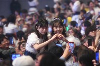 工藤理子と福田朱里。©STU