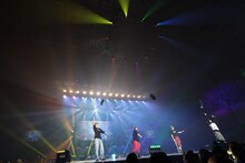 「OWV 5th Anniversary LIVE-SUPERNOVA-」の様子。