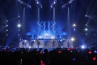 「OWV 5th Anniversary LIVE-SUPERNOVA-」の様子。