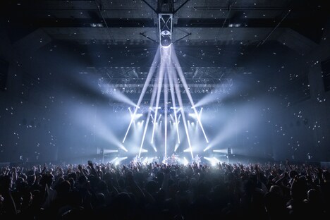 「LOVE, SPARK, JOY!」Zepp DiverCity（TOKYO）公演2日目の様子。（Photo by Takeshi Yao）