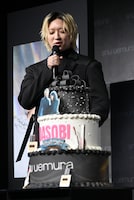 ケーキとAyase。