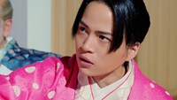 新テレビCM「ボールド 洗濯大名 太陽のジェルボール篇」より。