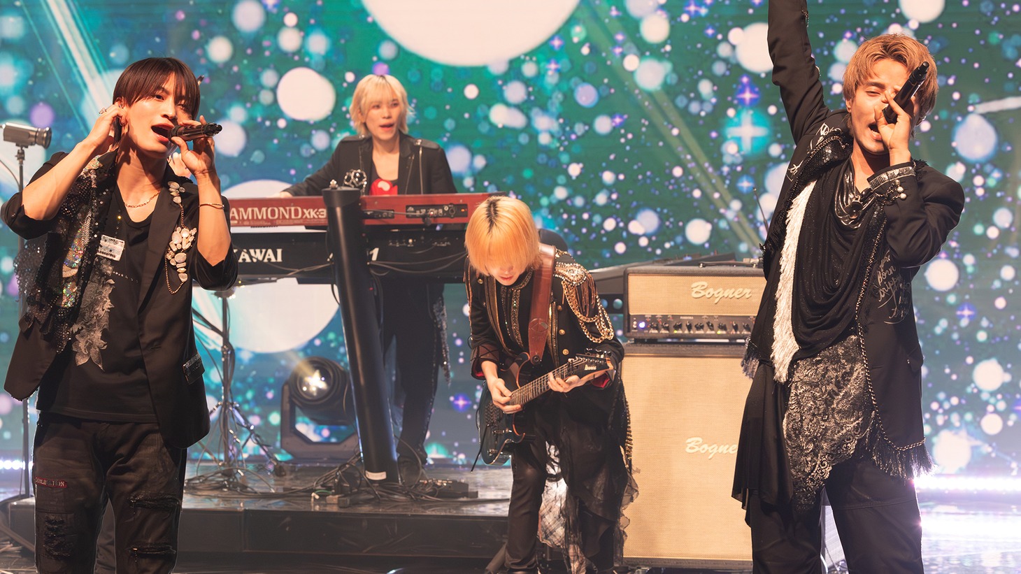 「Star Song Special」より。(c)Storm Labels Inc.