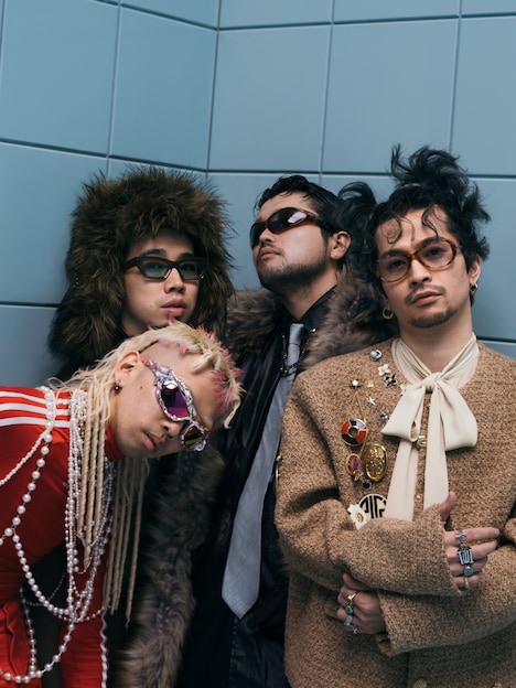 King Gnuの新アーティスト写真。