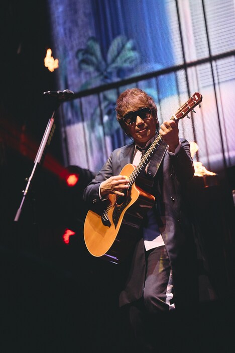 木根尚登（G）（Photo by Kayo Sekiguchi）