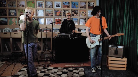 「COSMOS Session」出演時のHOME。