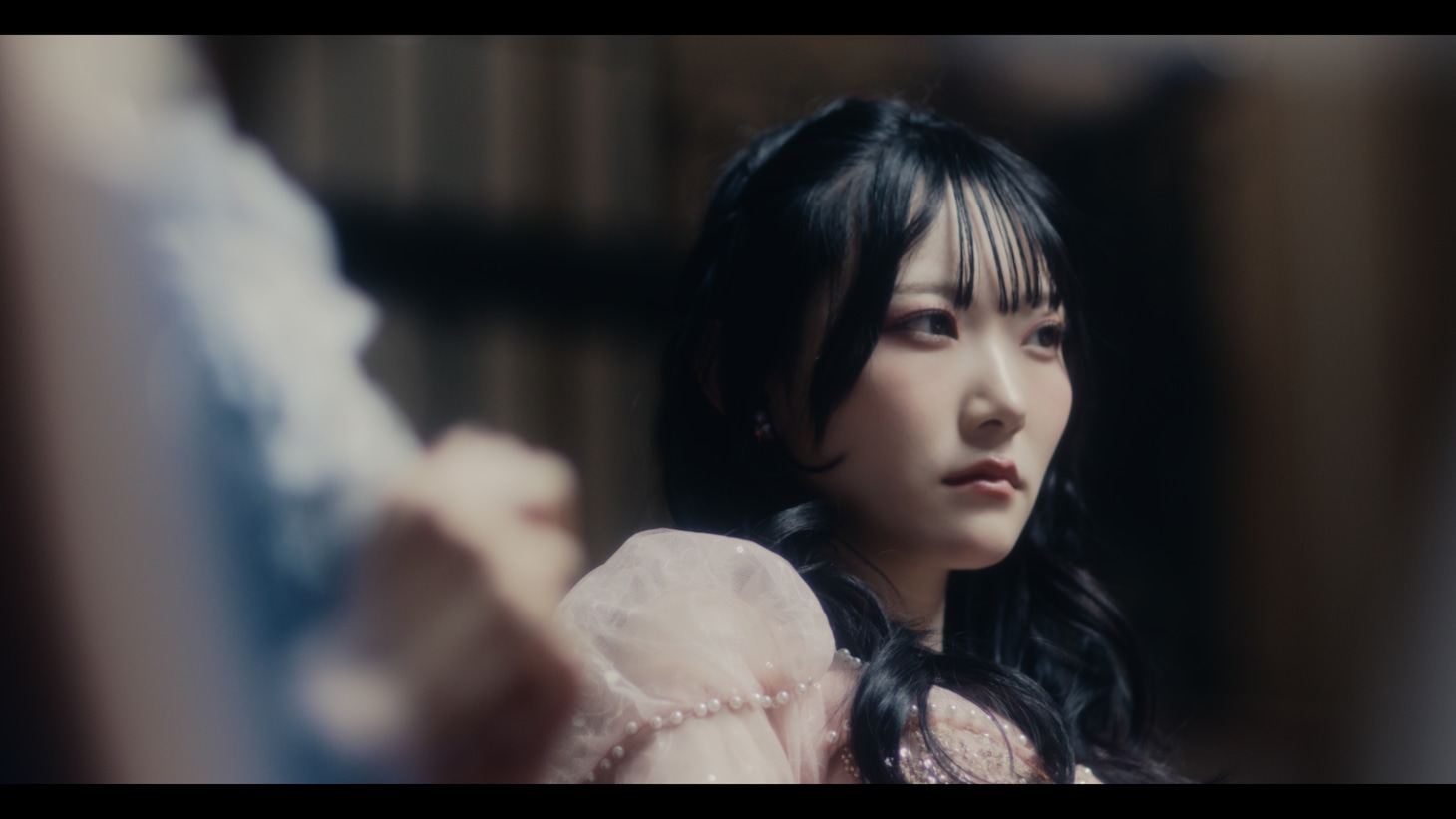 ≠ME「モブノデレラ」ミュージックビデオより。©YOANI/KING RECORDS