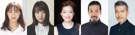 左から音月桂、上白石萌音、島田歌穂、宮川浩、大澄賢也。