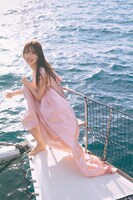 筒井あやめ（乃木坂46）1st写真集「感情の隙間」先行カット（撮影：細居幸次郎）