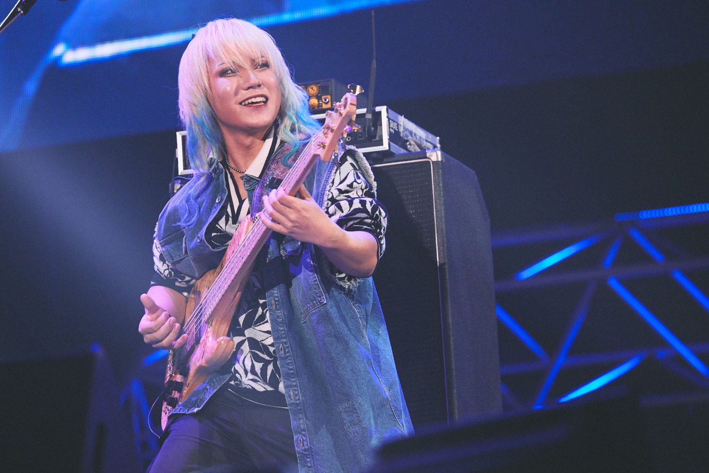 FURUTATSU（B / T.N.T）