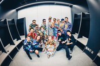 .ENDRECHERI.「REBORN」出演者たち。（撮影：冨田味我）