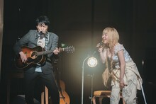 左から森山直太朗、中村佳穂。（撮影：曽我美芽）