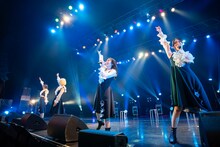 「NUANCE ONEMANLIVE -hamajo-」の様子。