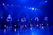 「NUANCE ONEMANLIVE -hamajo-」の様子。