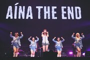 アイナ・ジ・エンドによるライブの様子。