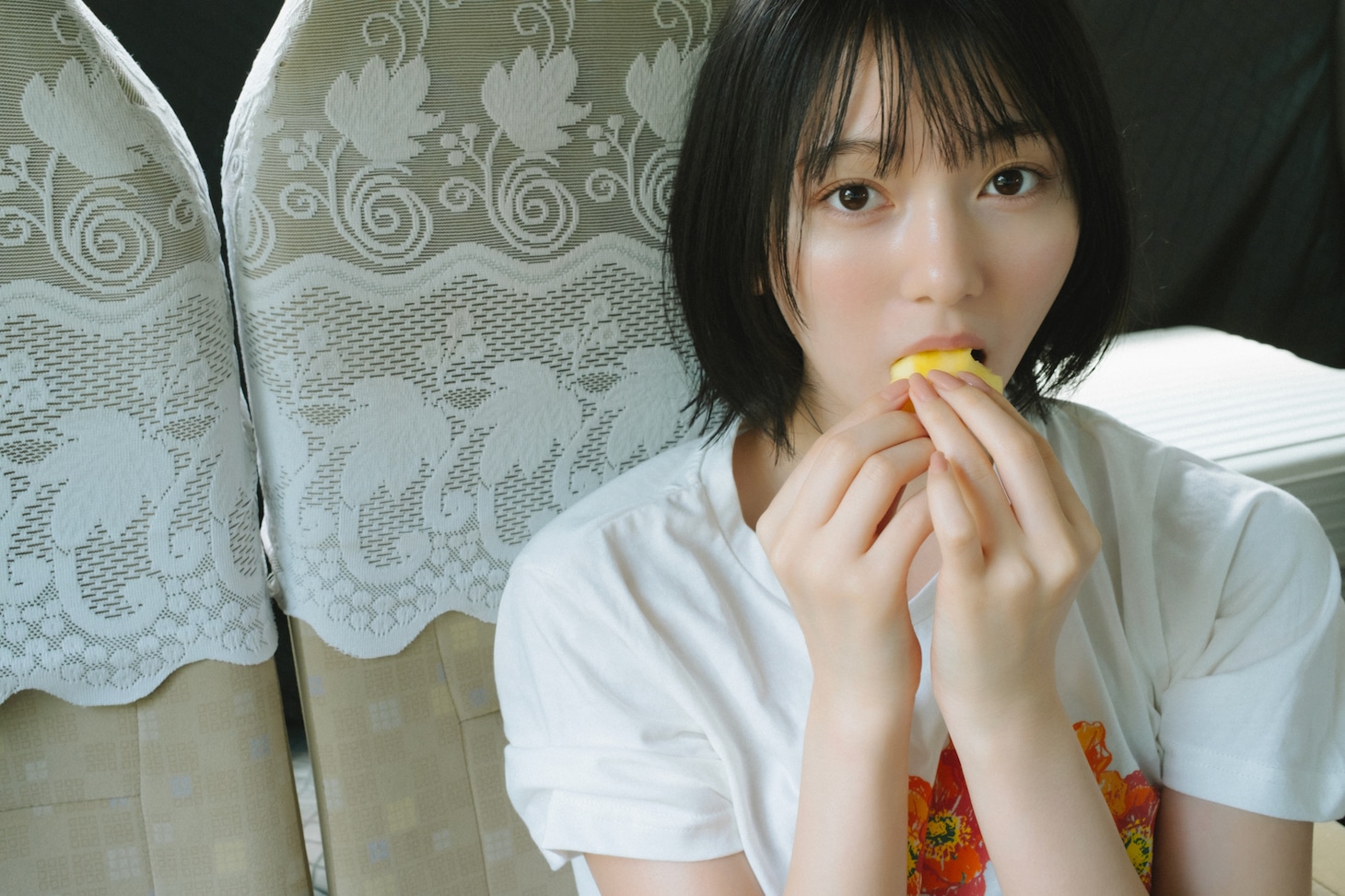 熊澤風花（Task have Fun）の2nd写真集より。