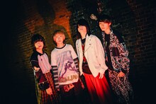 シンガーズハイ。右から2人目が内山ショート。