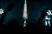 米津玄師「KENSHI YONEZU 2025 WORLD TOUR / JUNK」パリ・ZEINTH PARIS公演の様子。（Photo by Jiro Konami）