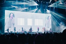 米津玄師「KENSHI YONEZU 2025 WORLD TOUR / JUNK」ニューヨーク・RADIO CITY MUSIC HALL公演の様子。（Photo by Jiro Konami）