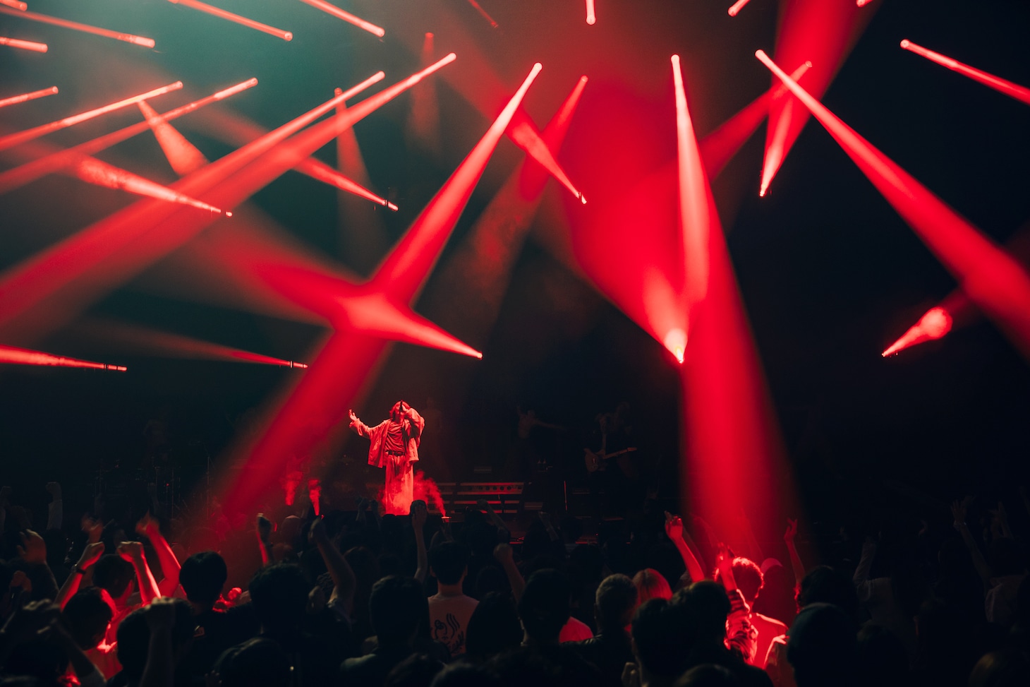 「KENSHI YONEZU 2025 WORLD TOUR / JUNK」ロサンゼルス公演の様子。（Photo by Jiro Konami）