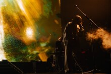 米津玄師「KENSHI YONEZU 2025 WORLD TOUR / JUNK」ロサンゼルス・YOUTUBE THEATER公演の様子。（Photo by Jiro Konami）