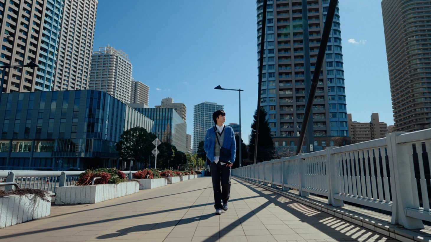 テレビCM「サン生のCM決まったよ」編より。