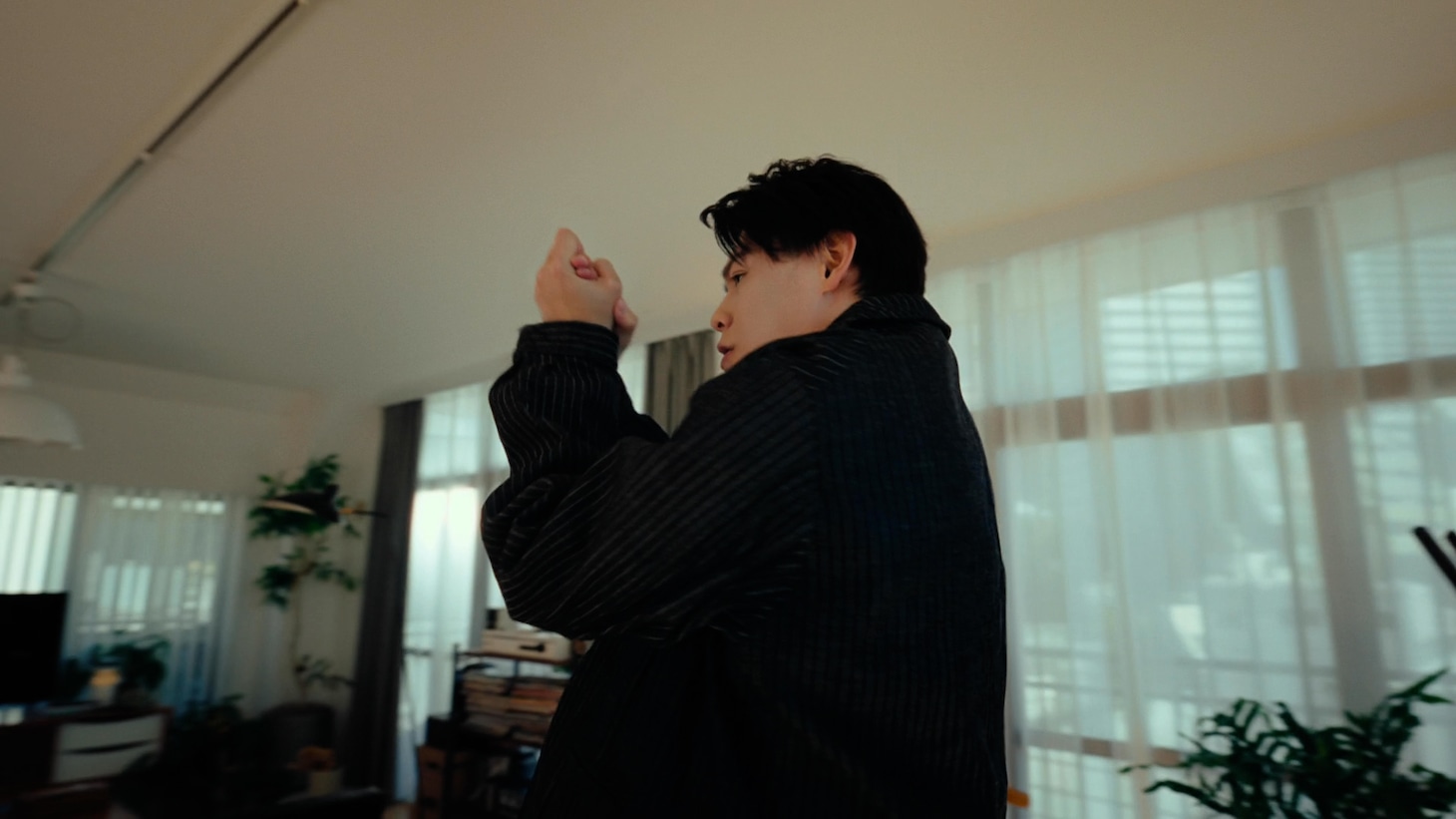 テレビCM「サン生のCM決まったよ」編より。