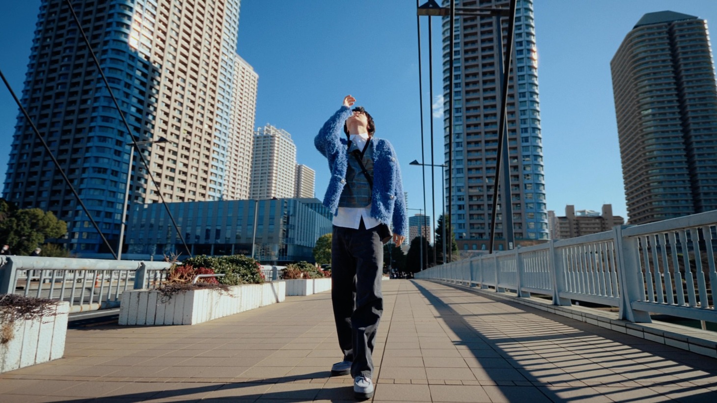 テレビCM「サン生のCM決まったよ」編より。