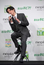 「ネピア」と歌うシーンの角度にこだわりを見せる目黒蓮。