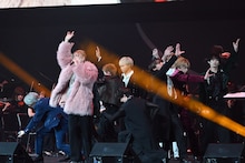 BUDDiiSのパフォーマンスの様子。