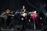 BUDDiiSのパフォーマンスの様子。