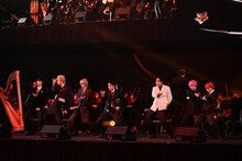 SUPER★DRAGONのパフォーマンスの様子。