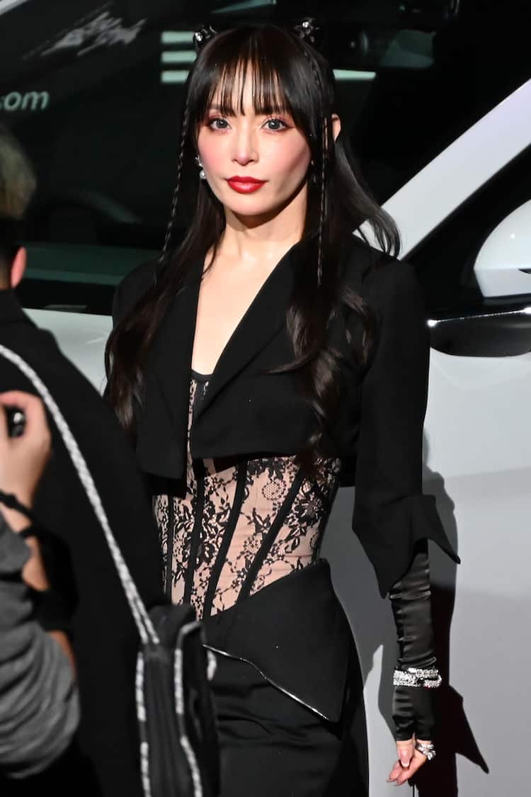 浜崎あゆみ「微博文化交流ナイト」ベストアーティスト賞に、流暢な中国  