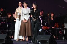 中国語のスピーチを披露した浜崎あゆみ。