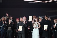 「2025微博文化交流ナイト」フィナーレの様子。