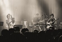 左からMELRAW、KOBY SHY、小袋成彬。（Photo by Asami Nobuoka）