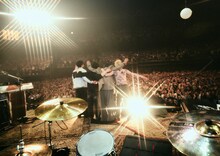 King Gnu（Photo by Tomoyuki Kawakami）