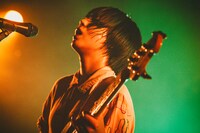 アユニ・D（B, Vo / PEDRO）（撮影：西槇太一）