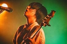 アユニ・D（B, Vo / PEDRO）（撮影：西槇太一）